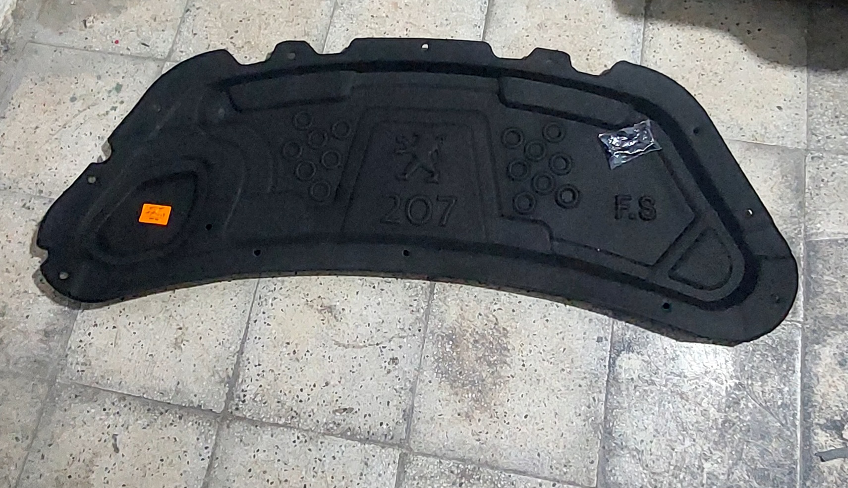 عایق نمدی کاپوت پژو ۲۰۷ بدون هواکش  مدل ۱۴۰۰ با بالا برند fit set